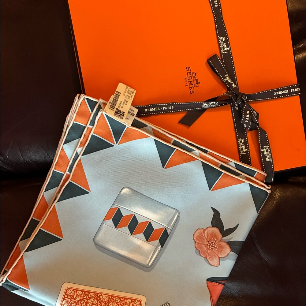 Hermès Carré 90 scarf